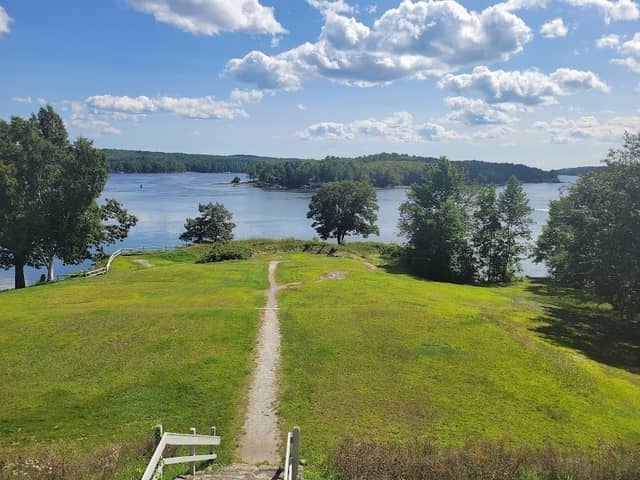 Fort Edgecomb Memorial Park - Image 1