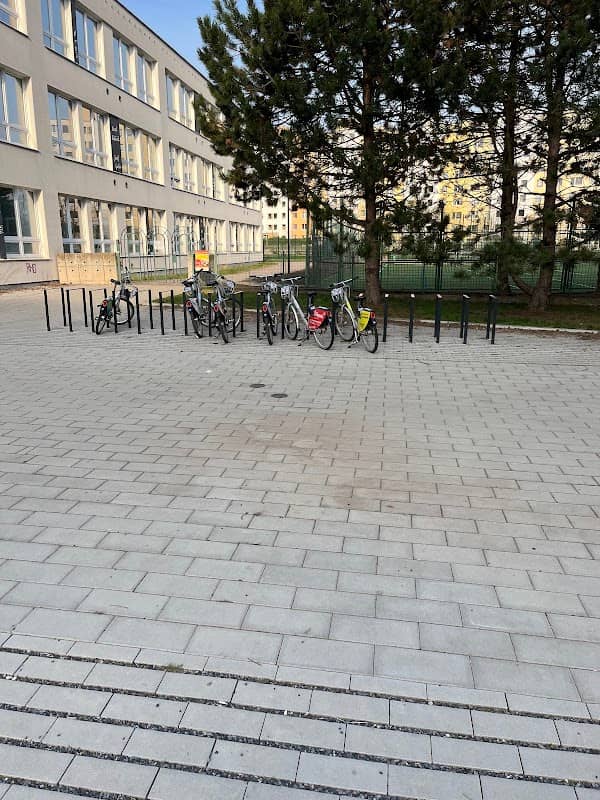 Naměstíčko ZŠ Vybíralova - Image 3