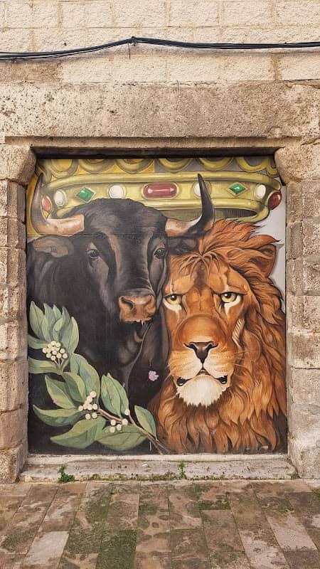 Mural "Escudo de Toro", de Carlos Adeva - Image 1