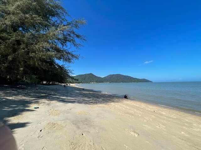 Pantai Teluk Bahang - Image 1