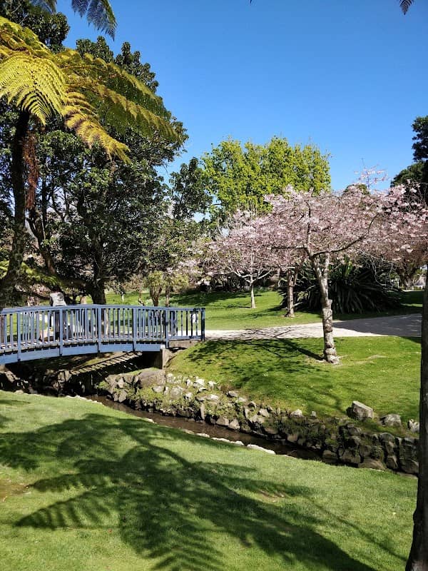 Riddiford Gardens - Image 1