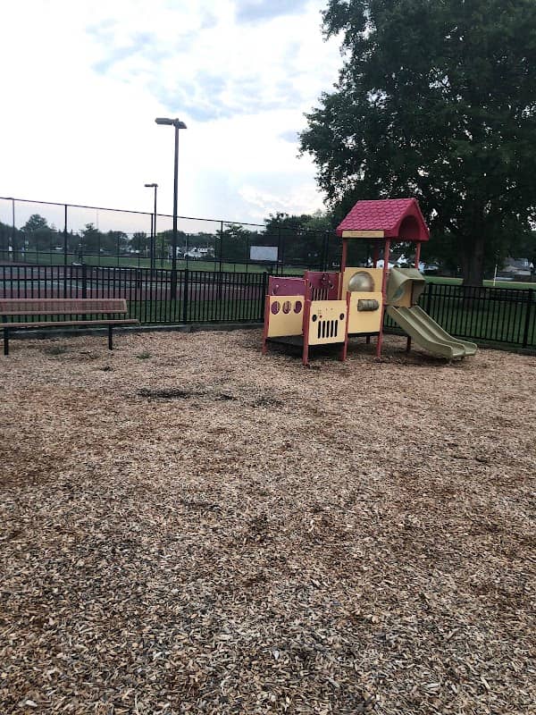 Jindra Park - Image 1