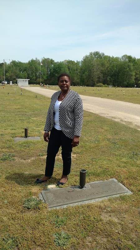 Sgt Sidney Tyrone Dew Memorial - Image 2