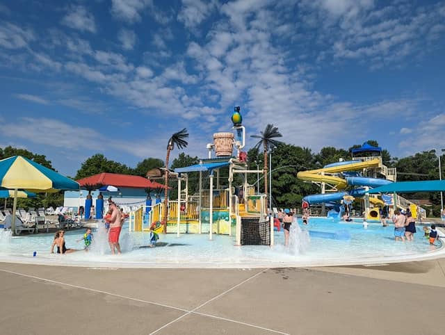 Calypso Cove Family Waterpark - Image 2