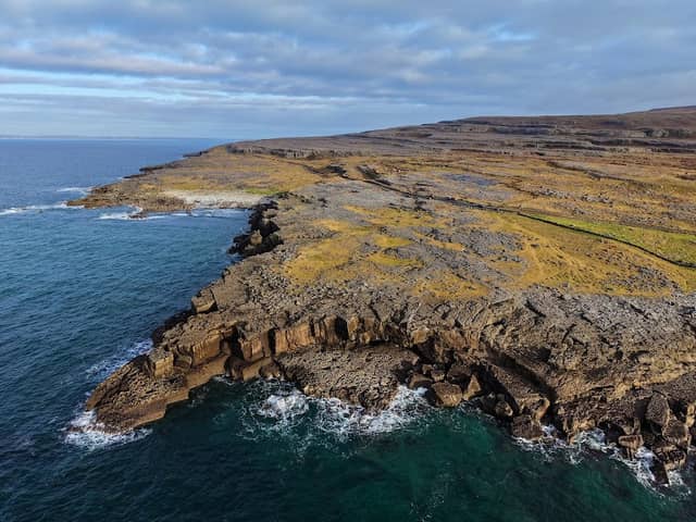 Mini-cliffs - Image 1