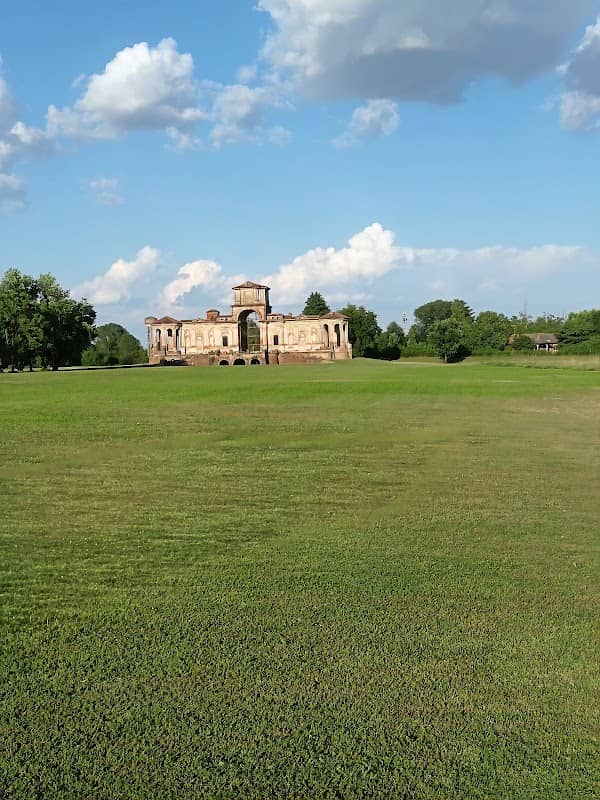 Palazzina di Caccia del castello Chignolo Po - Image 2