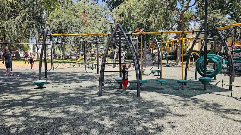 Carr Park - Image 2