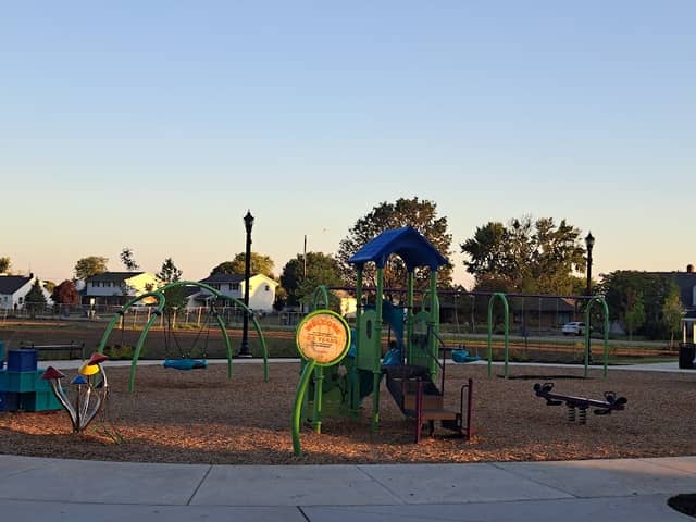 Rose Park - Image 1