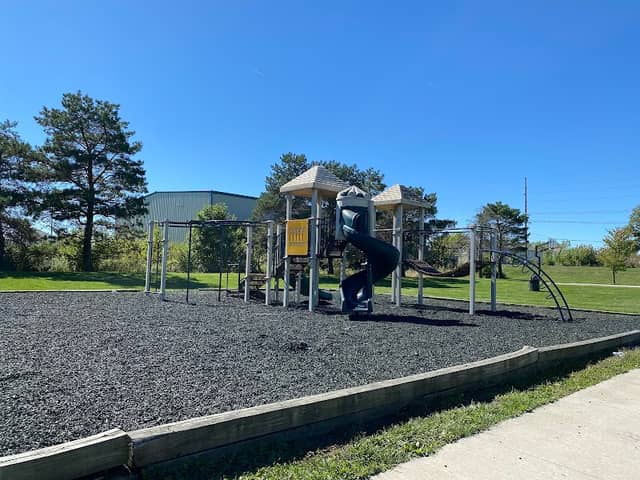 Warren Family Park - Image 1
