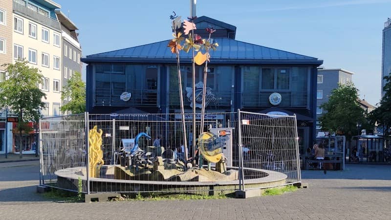Kunstbrunnen am Markt - Image 2