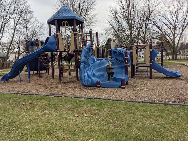 Shermer Park - Image 1