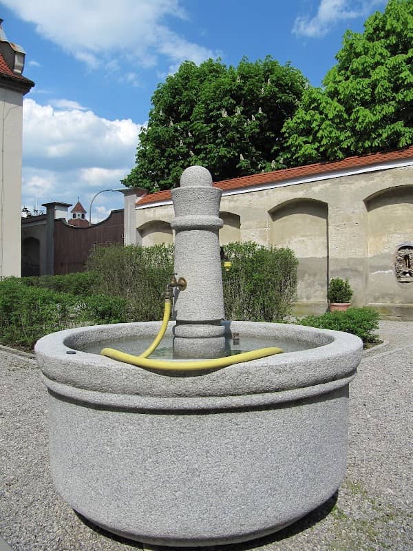 Kneippanlage im Kneipp-Museum (Brunnen mit Gießschlauch) - Image 1