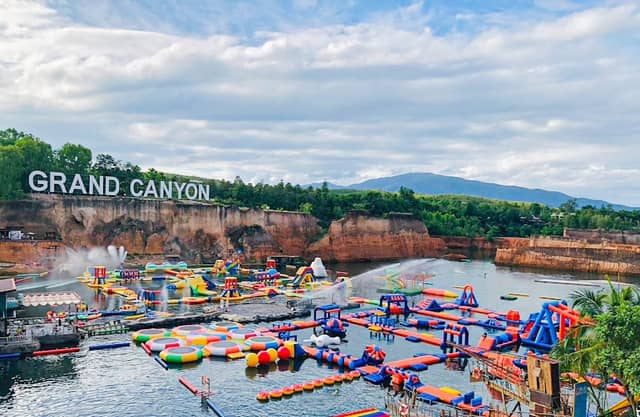 Grand Canyon Water Park - Image 1