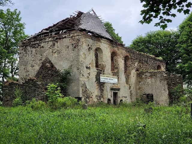 Zřícenina kostela sv. Anny - Image 1