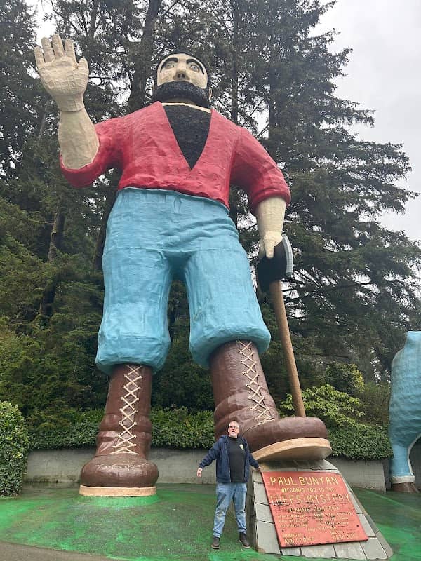 Paul Bunyan and Babe the Blue Ox sculptures by Ann Cooper and Ward Berg - Image 1