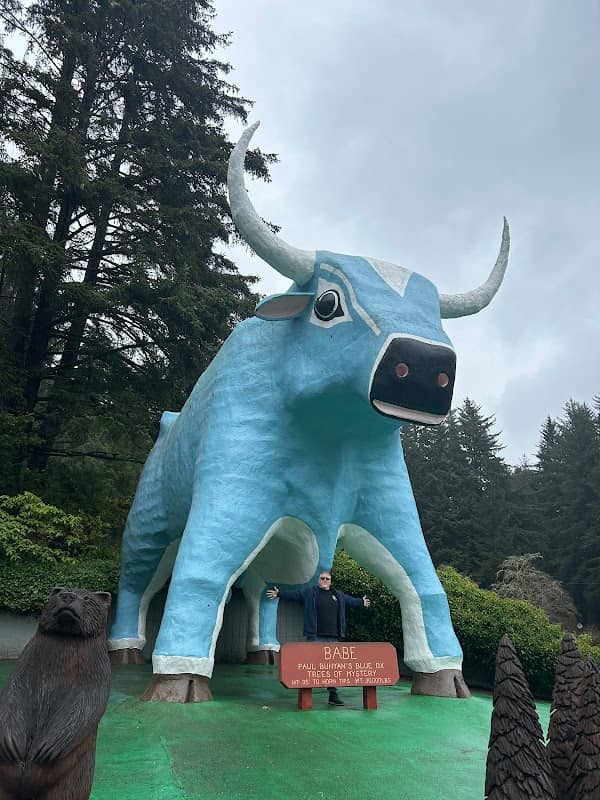 Paul Bunyan and Babe the Blue Ox sculptures by Ann Cooper and Ward Berg - Image 2