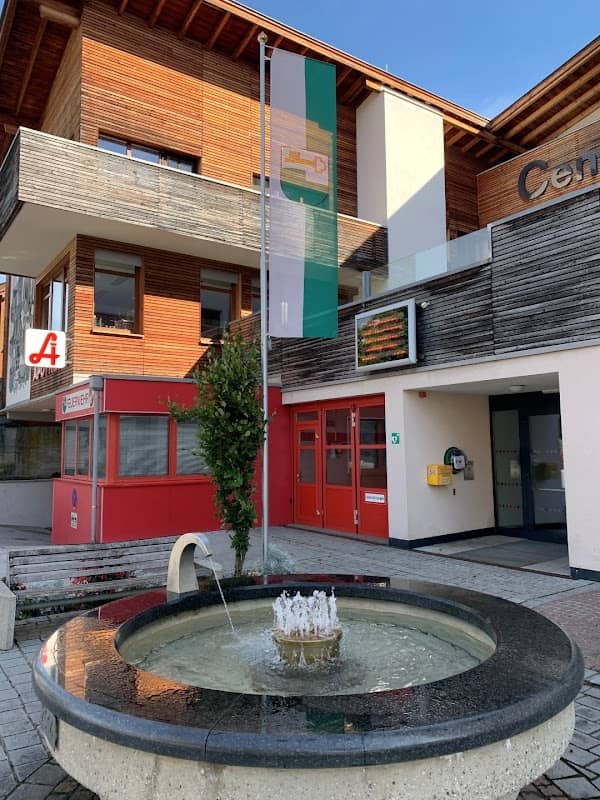 Rathausbrunnen - Image 1