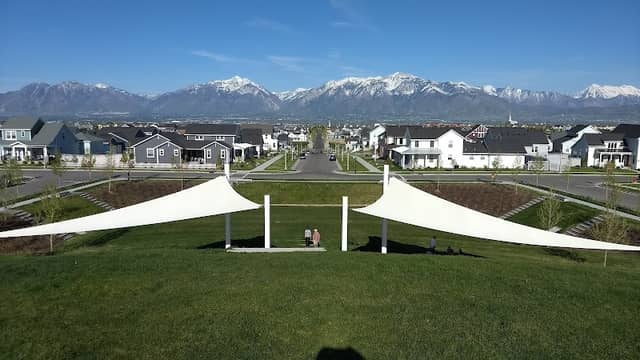 Heights Park - Image 1