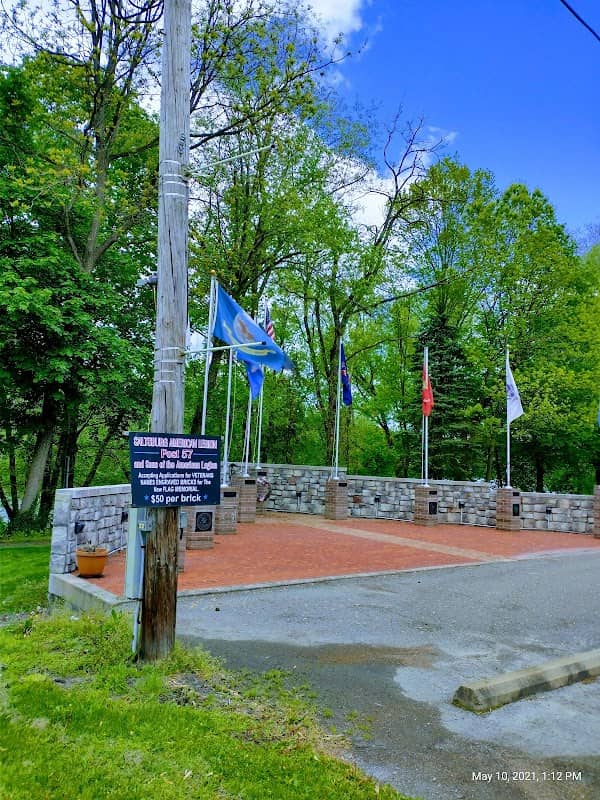 War memorial - Image 1