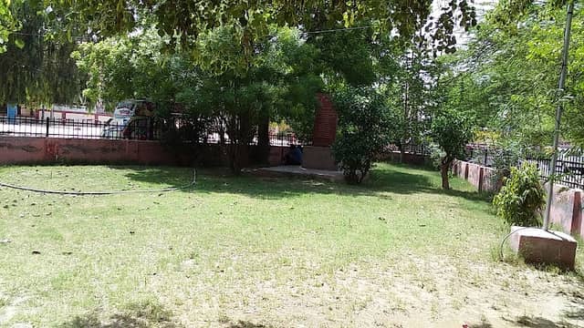 Mahaveer Park - Image 2