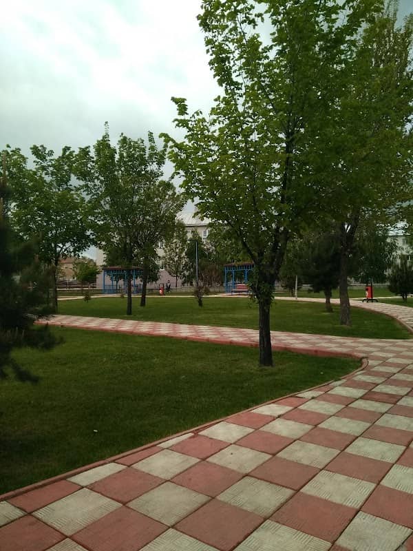 Ahmet Yesevi Parkı - Image 1