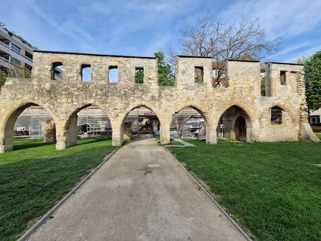 Ruines du Couvent des Cordeliers - Image 1