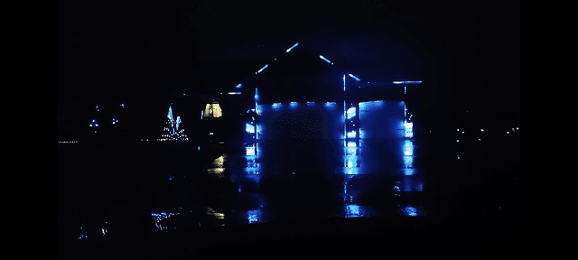 We Sleigh Family Lights - Image 1