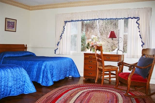 Winter Clove Inn - Image 2