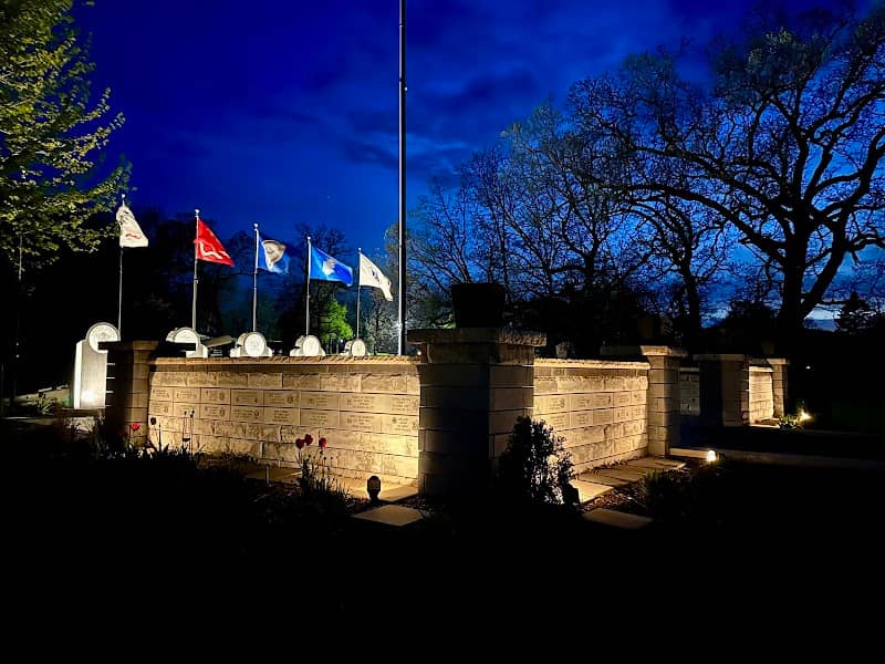 Hampshire Veterans Memorial - Image 1