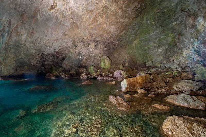 Grotto of Suppraino - Image 1