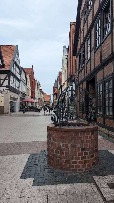 Historischer Brunnen - Image 1