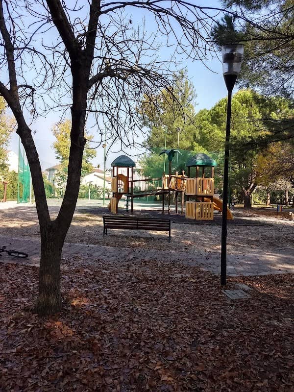 Giardino pubblico - Parco Giochi Per Bambini - Image 1