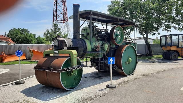 Public Road Exhibition - Image 1