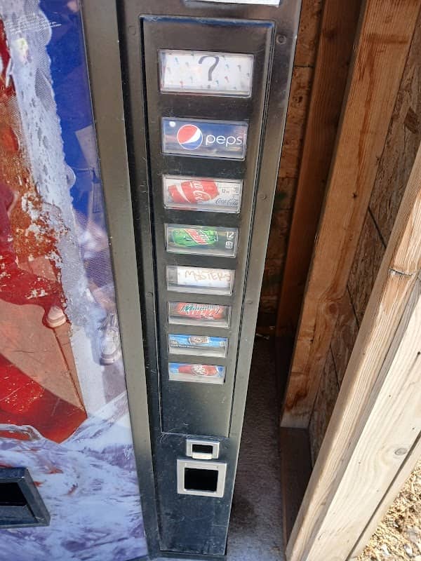 Mystery Vending Machine - Image 2
