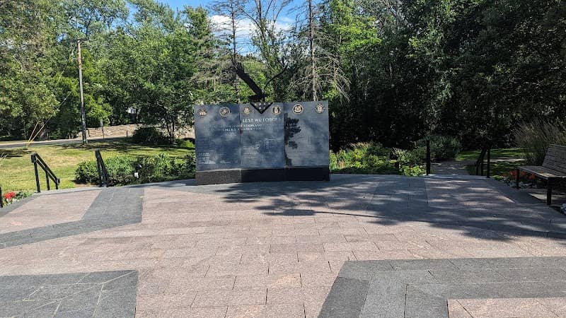 Veterans Memorial - Image 3