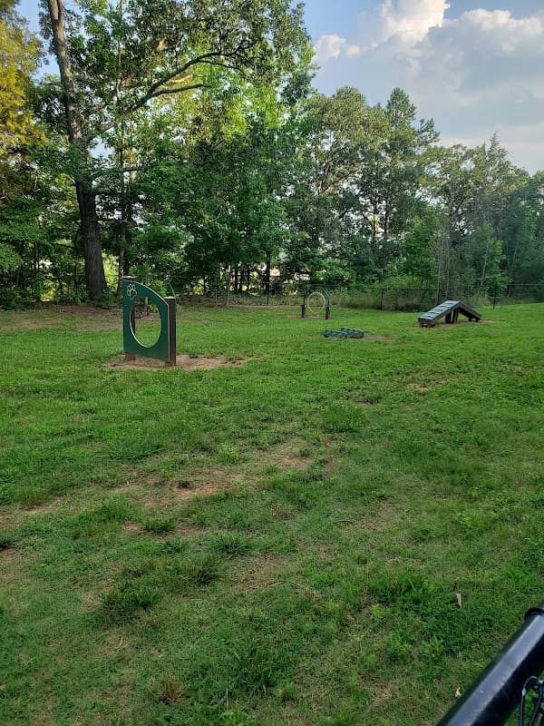 Yadkin River Park dog park - Image 2