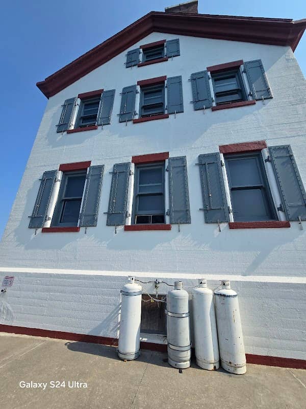 Lorain Harbor Lighthouse - Image 3