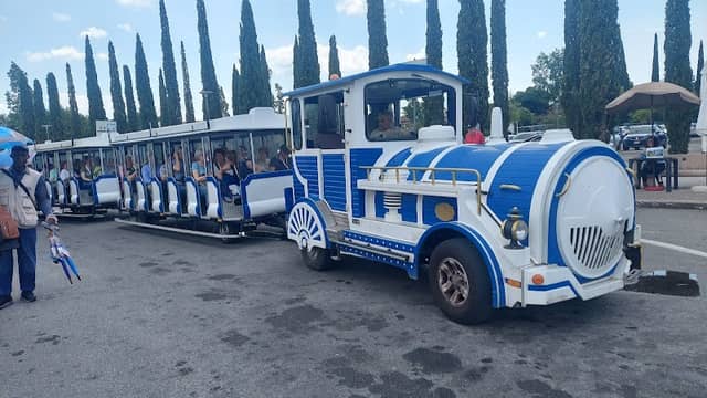 Pisa tower transportation - Image 3