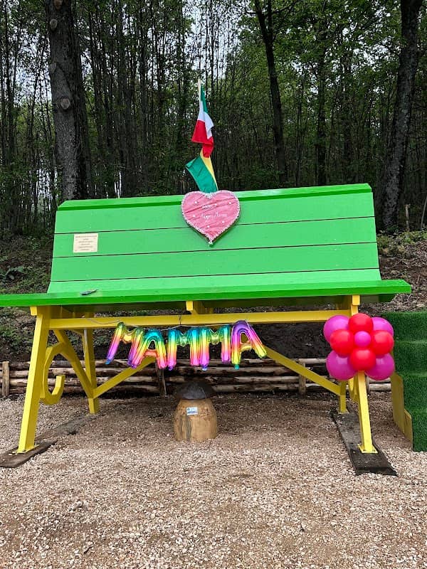 Big Bench #289 - Lariano - Image 1
