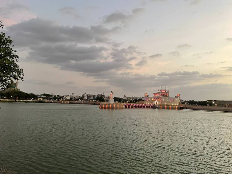 Lakhota Lake - Image 1