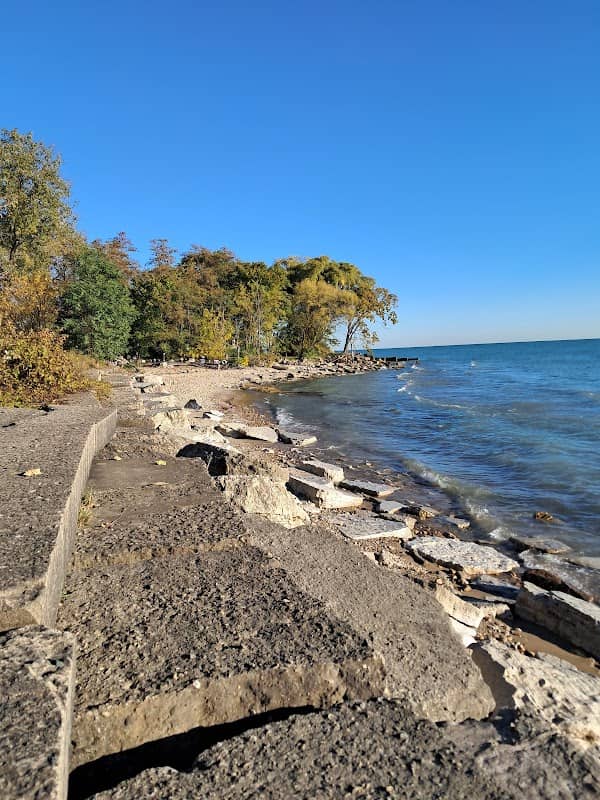 Lakeshore Park - Image 1