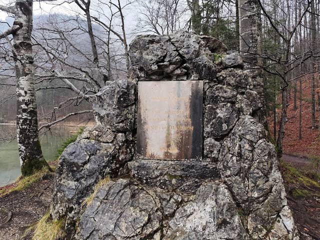 Marien Monument - Image 2