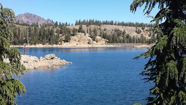 Lower Kinney Lake - Image 1