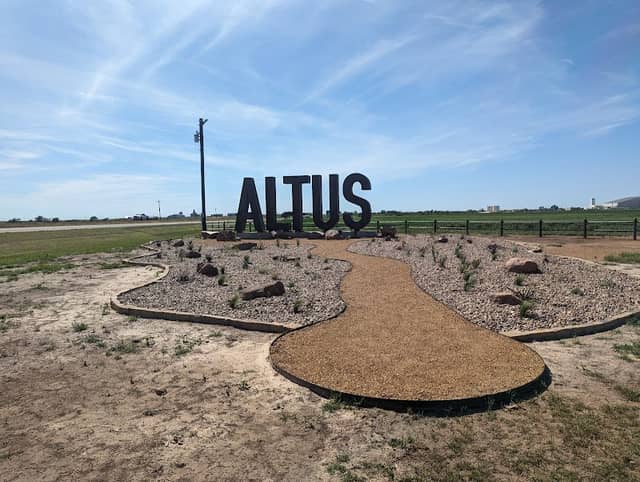 Altus Sign - Image 1