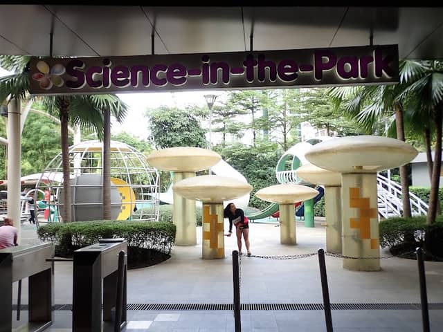 Science In The Park - Image 2