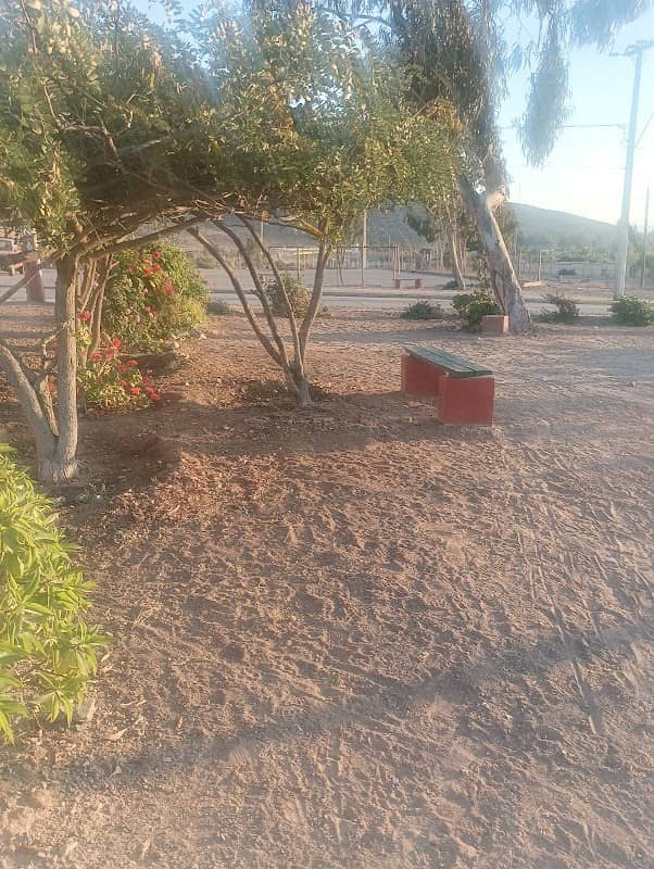 Plaza de villa huachalalume - Image 1