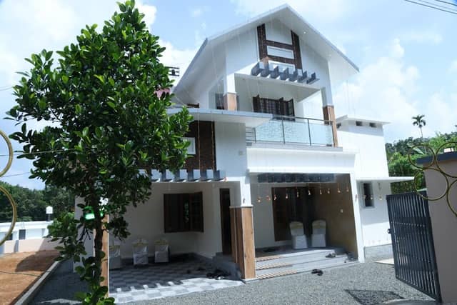 Home entry - Image 1