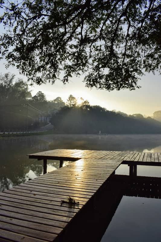Pier Lago Dourado - Image 1