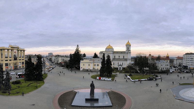 Teatralʹnyy Maydan - Image 1