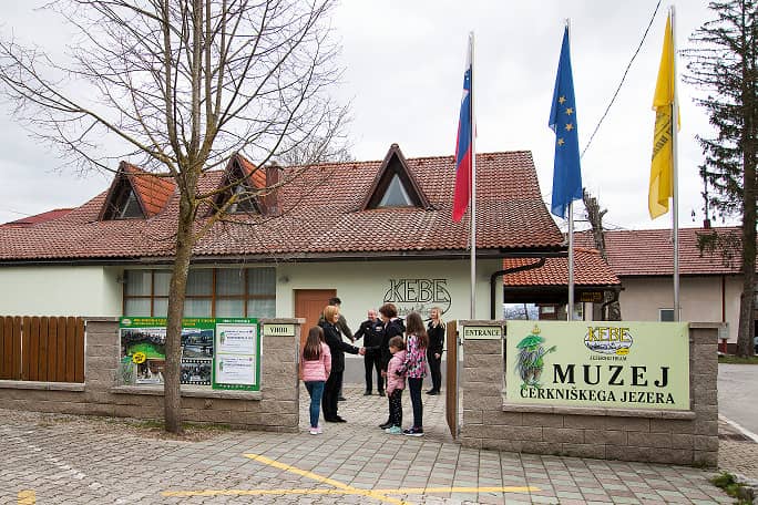 Jezerski hram - Image 1